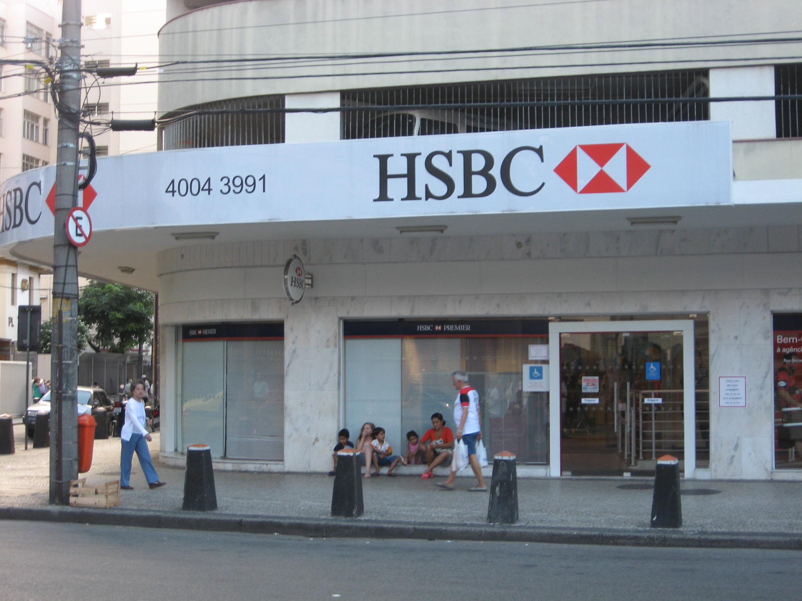 Hsbc. Bank. HSBC банк. Здание банка HSBC.